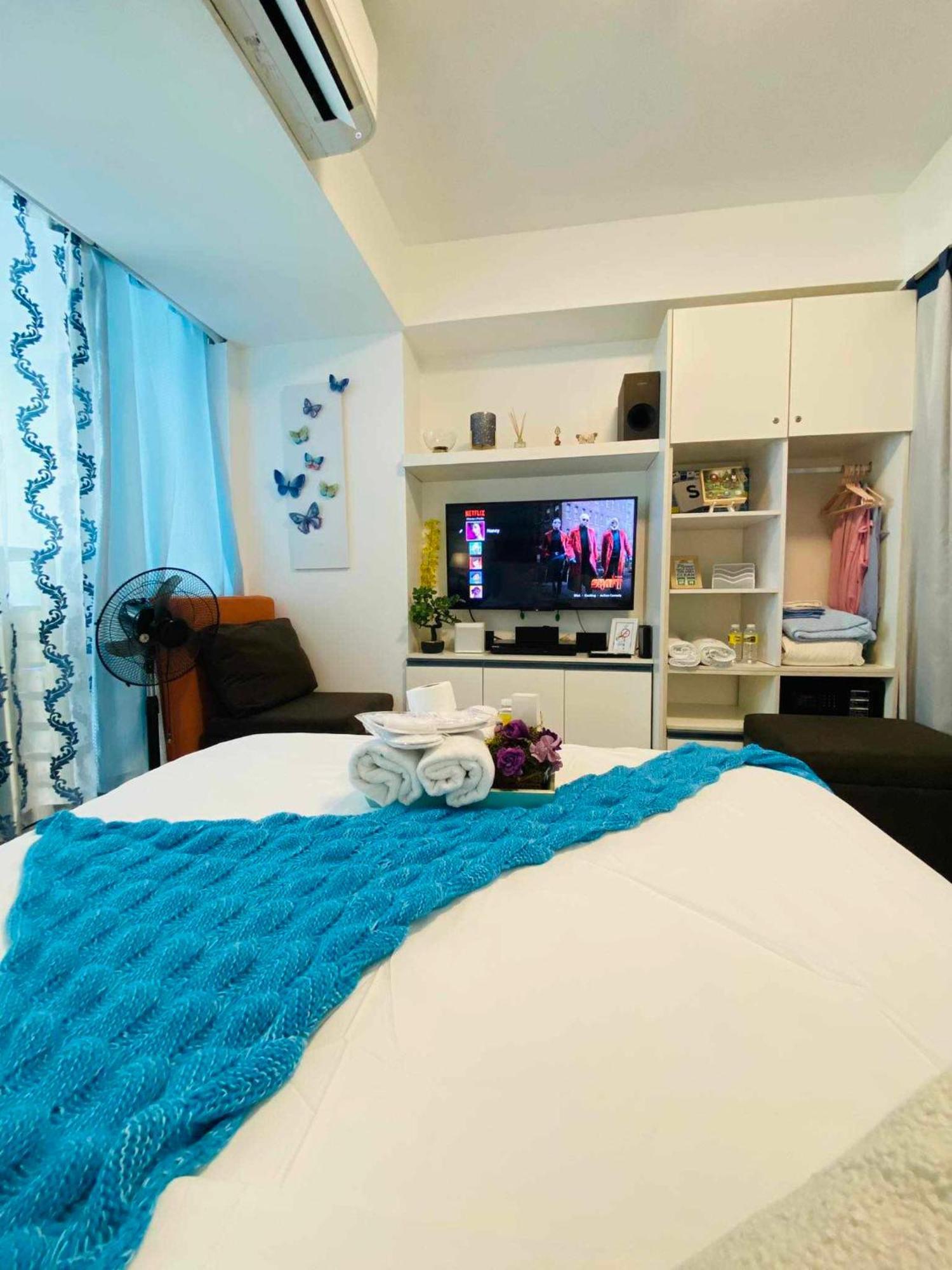 Manila Urban Resort At Azure Extérieur photo