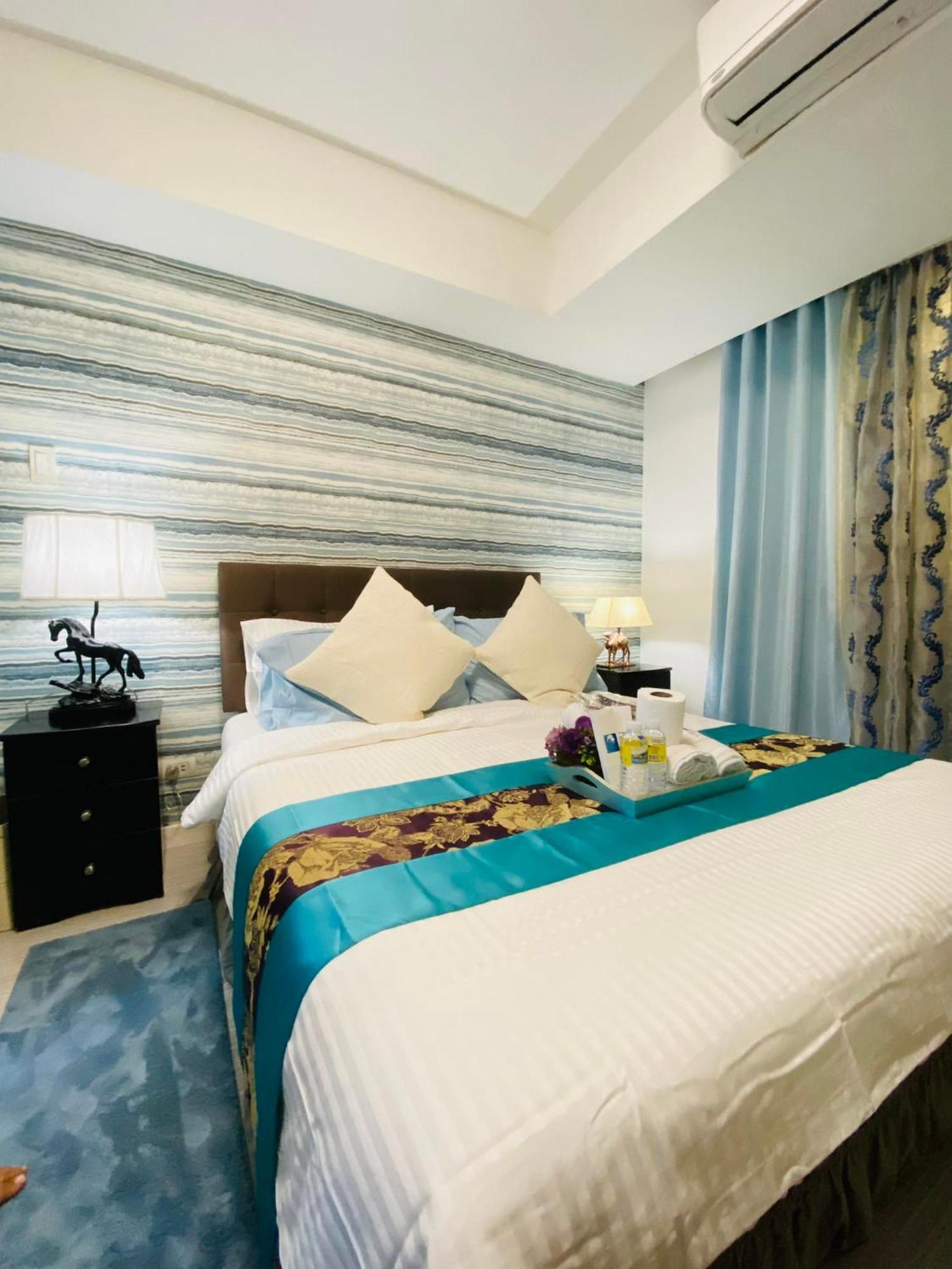 Manila Urban Resort At Azure Extérieur photo