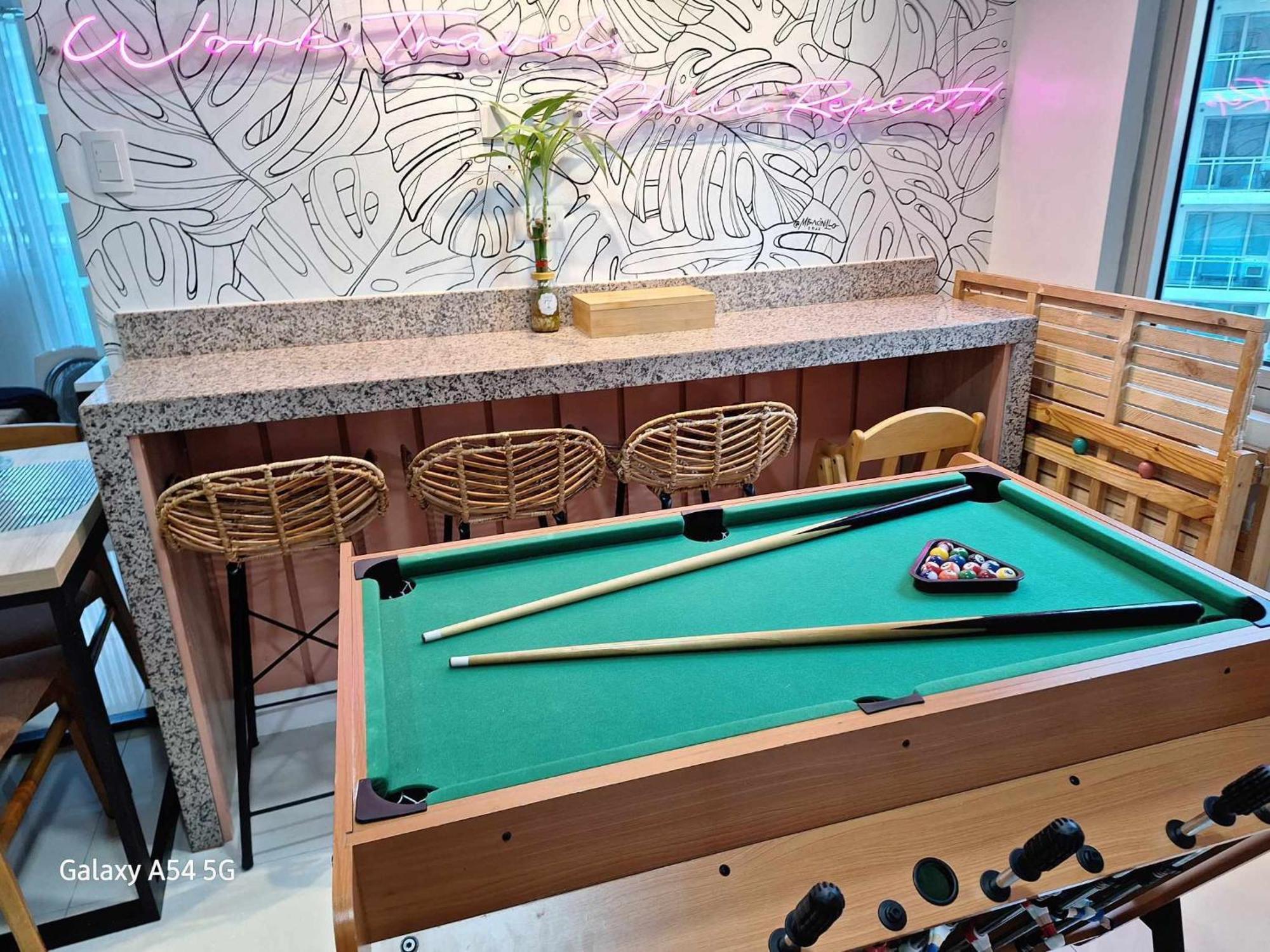 Manila Urban Resort At Azure Extérieur photo