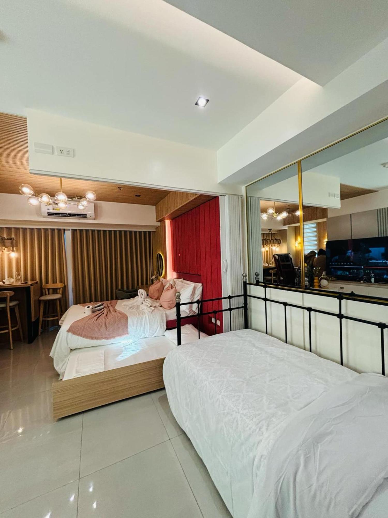 Manila Urban Resort At Azure Extérieur photo