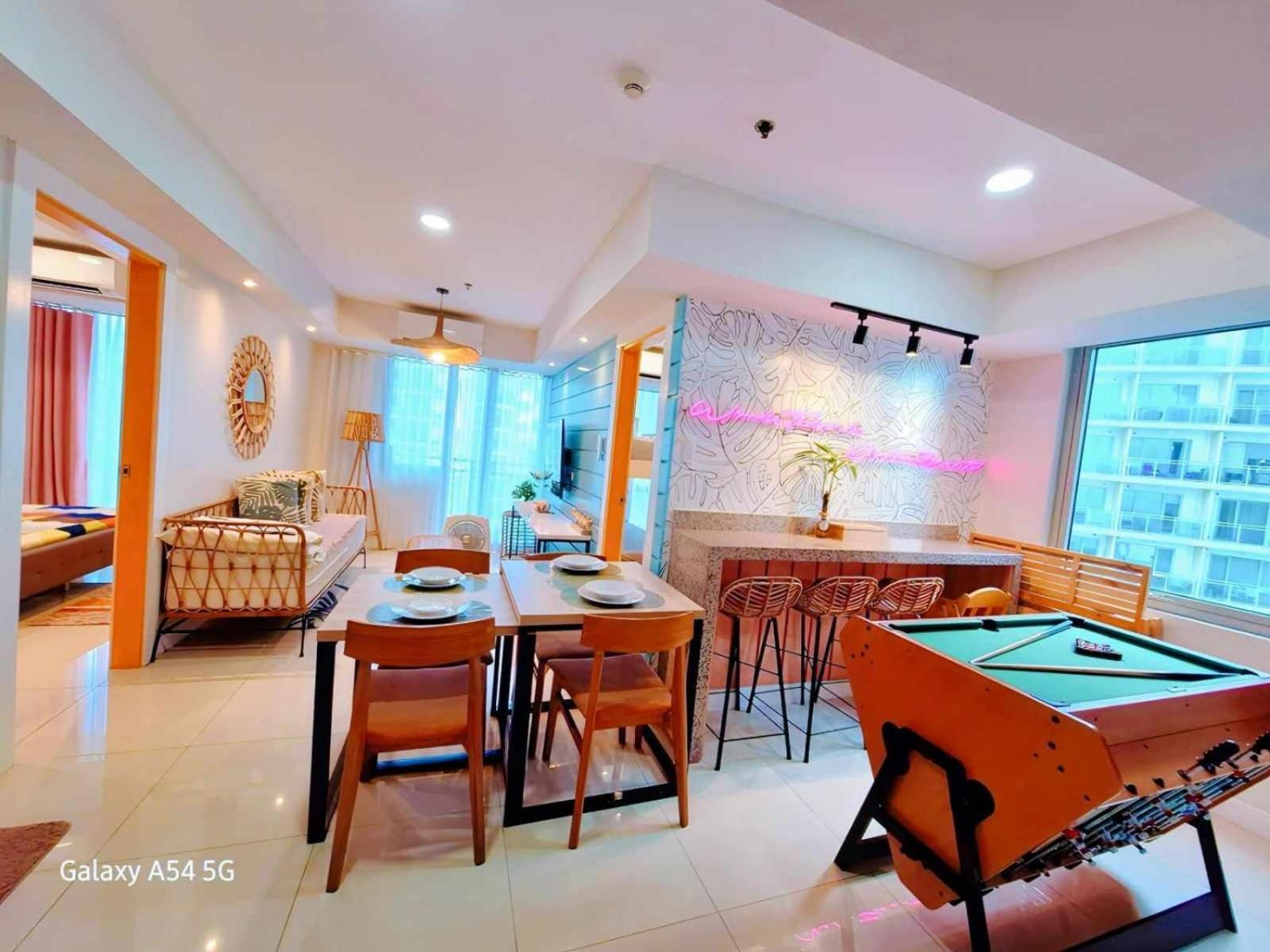 Manila Urban Resort At Azure Extérieur photo