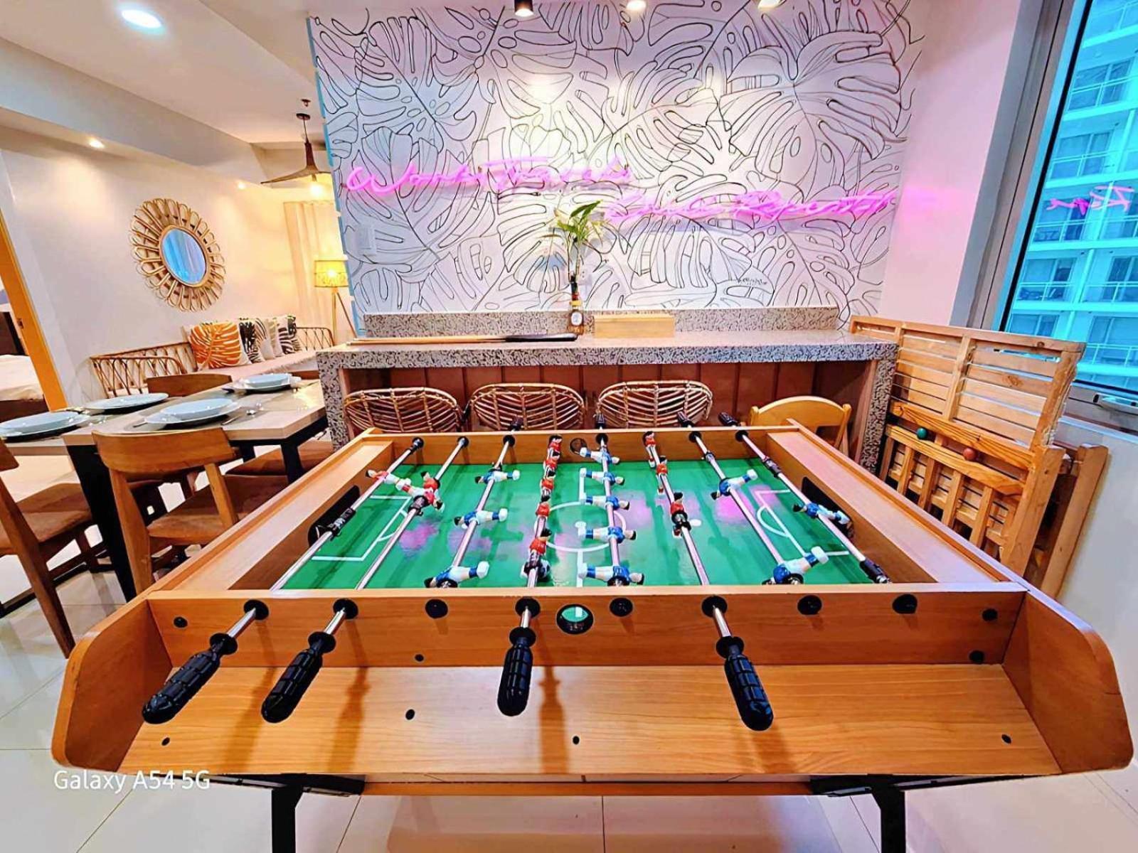 Manila Urban Resort At Azure Extérieur photo