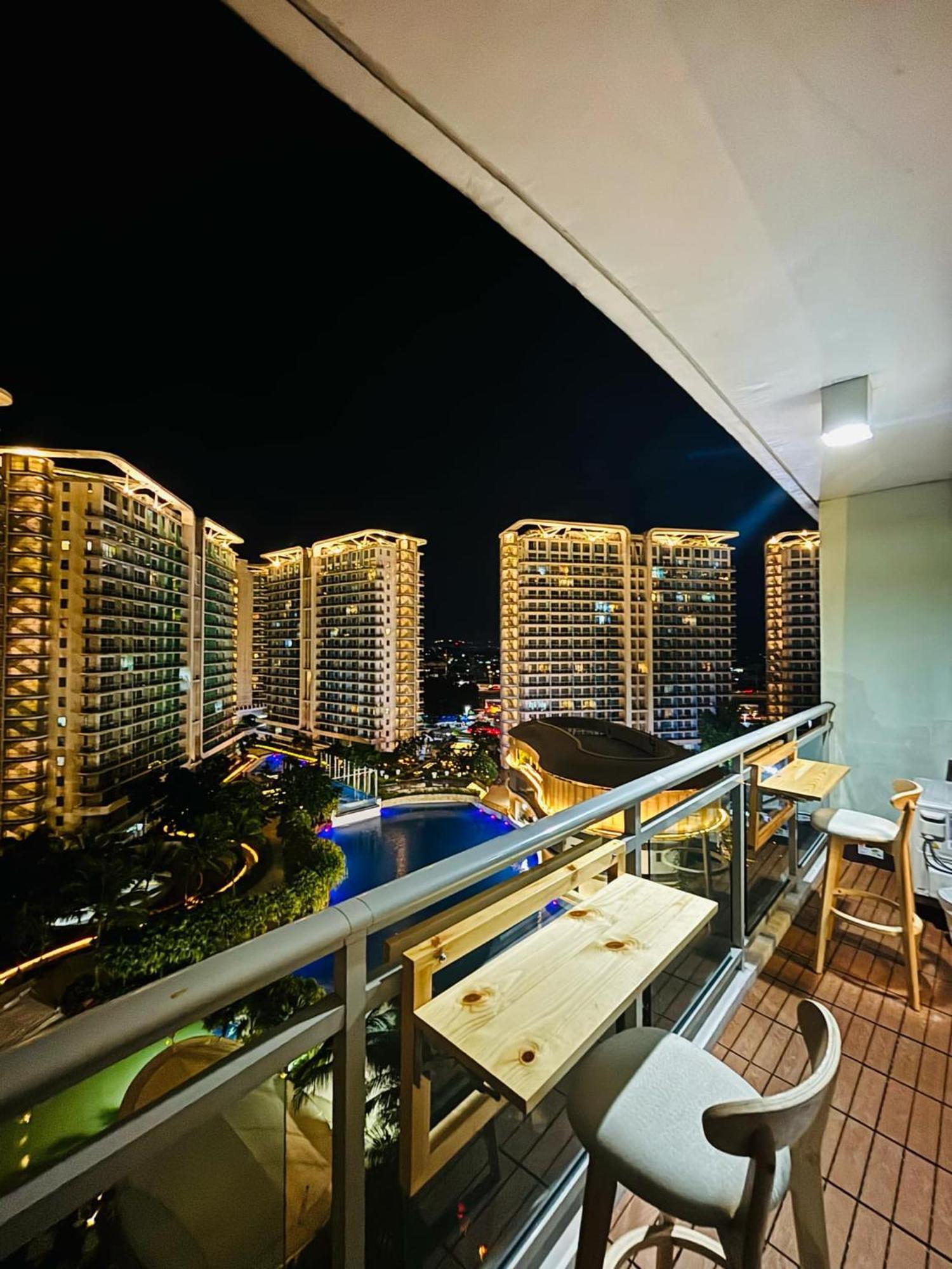 Manila Urban Resort At Azure Extérieur photo