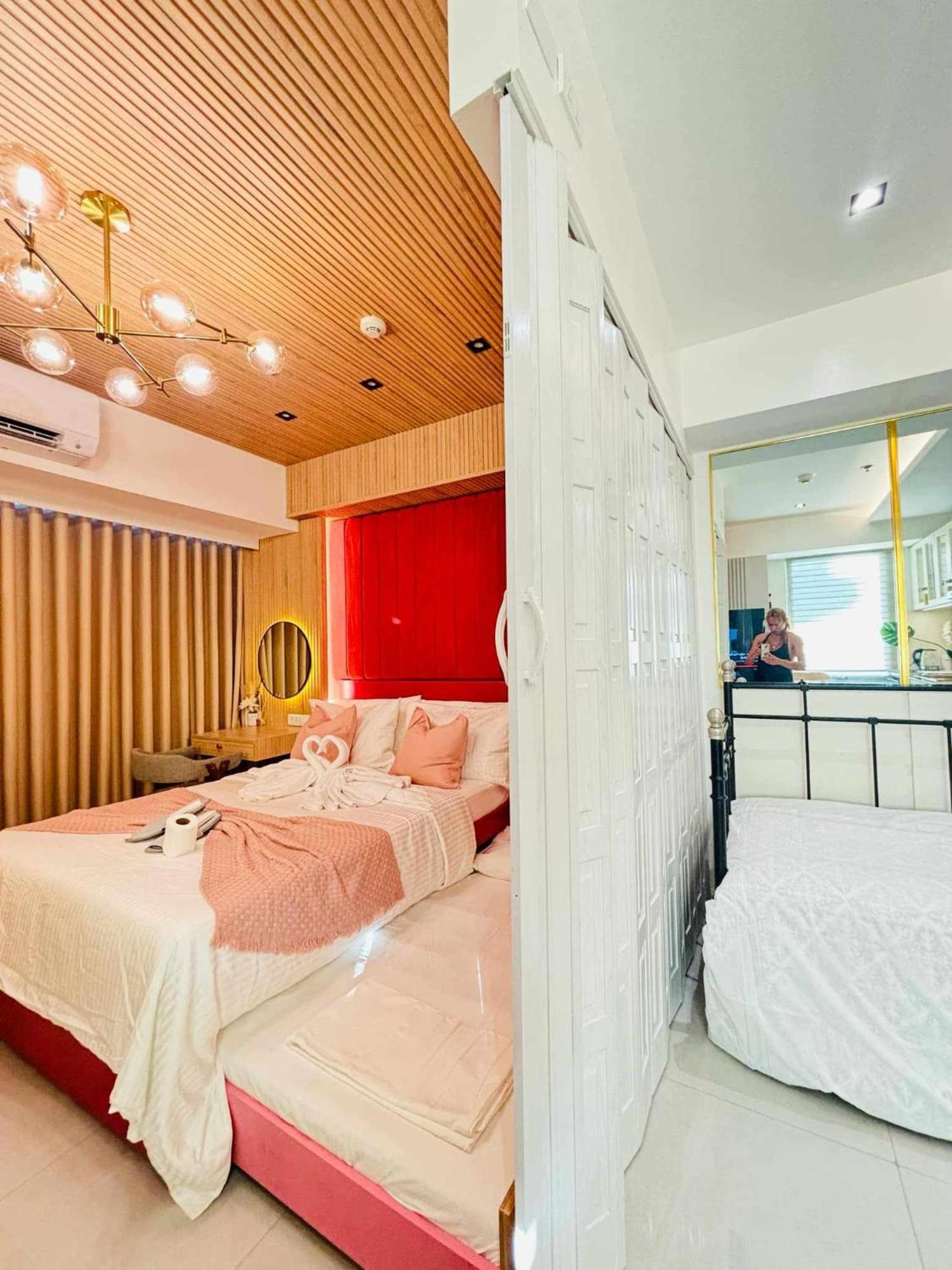 Manila Urban Resort At Azure Extérieur photo