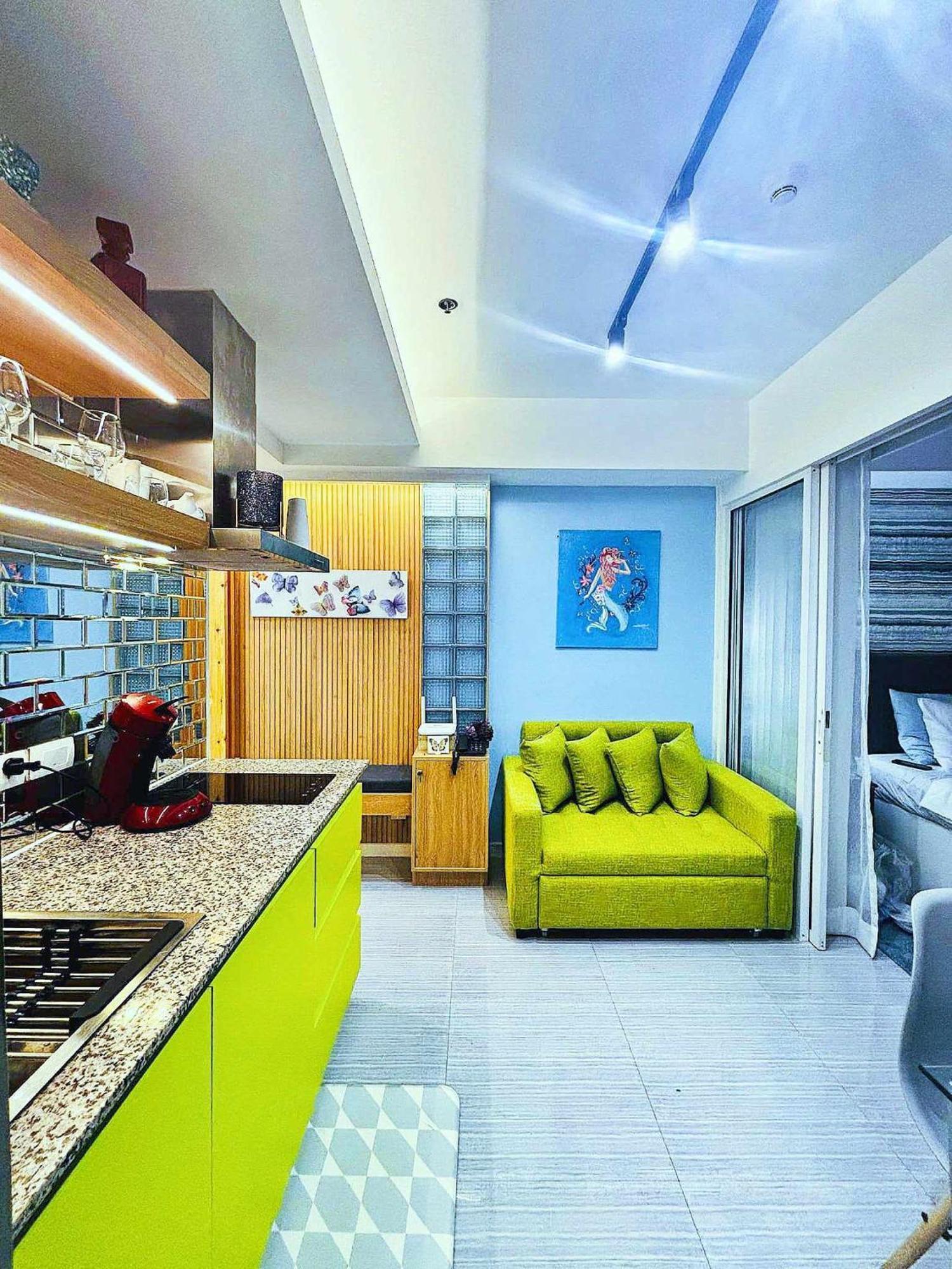 Manila Urban Resort At Azure Extérieur photo
